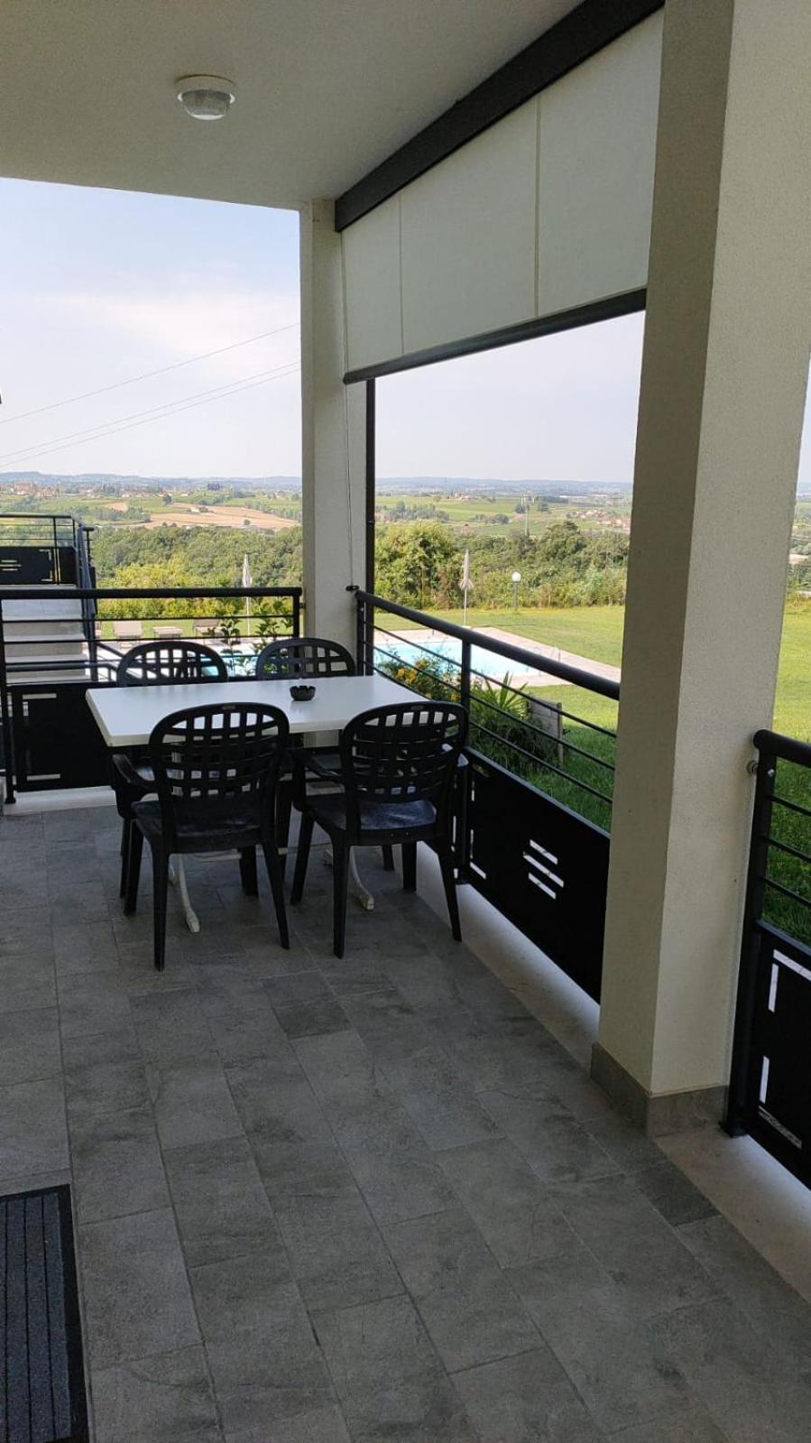 Poggio Di Pastrengo Apartment Bagian luar foto