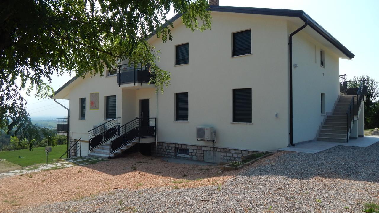 Poggio Di Pastrengo Apartment Bagian luar foto
