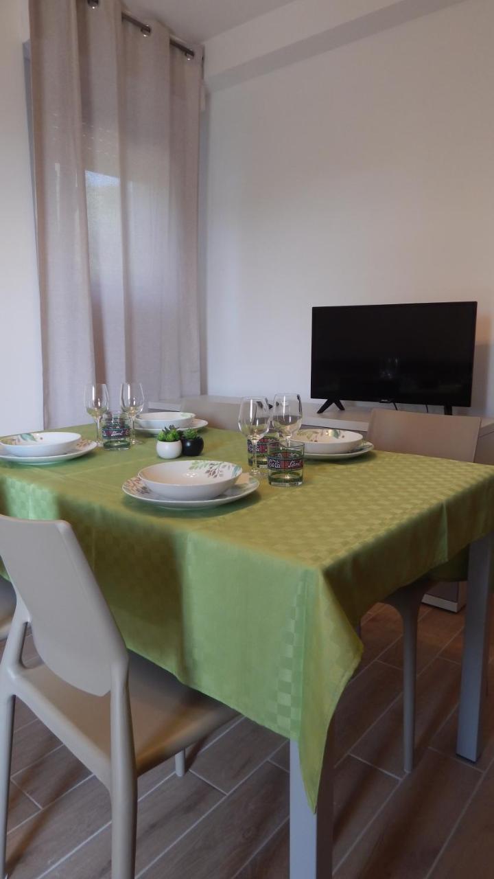 Poggio Di Pastrengo Apartment Bagian luar foto