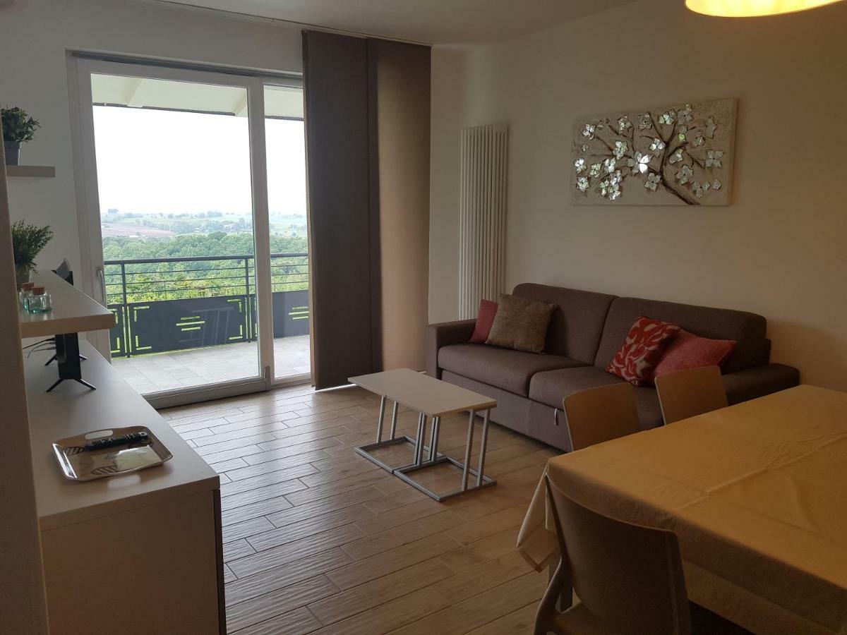 Poggio Di Pastrengo Apartment Bagian luar foto