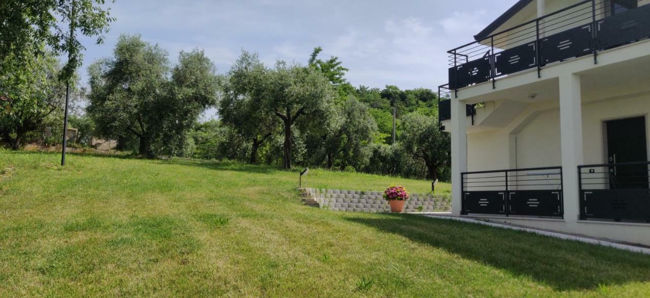 Poggio Di Pastrengo Apartment Bagian luar foto